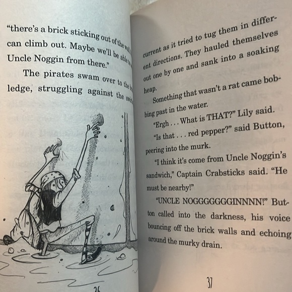 Pocket Pirates the Great Drain Escape. By Chris Mould. Paperback book. - Picture 4 of 6